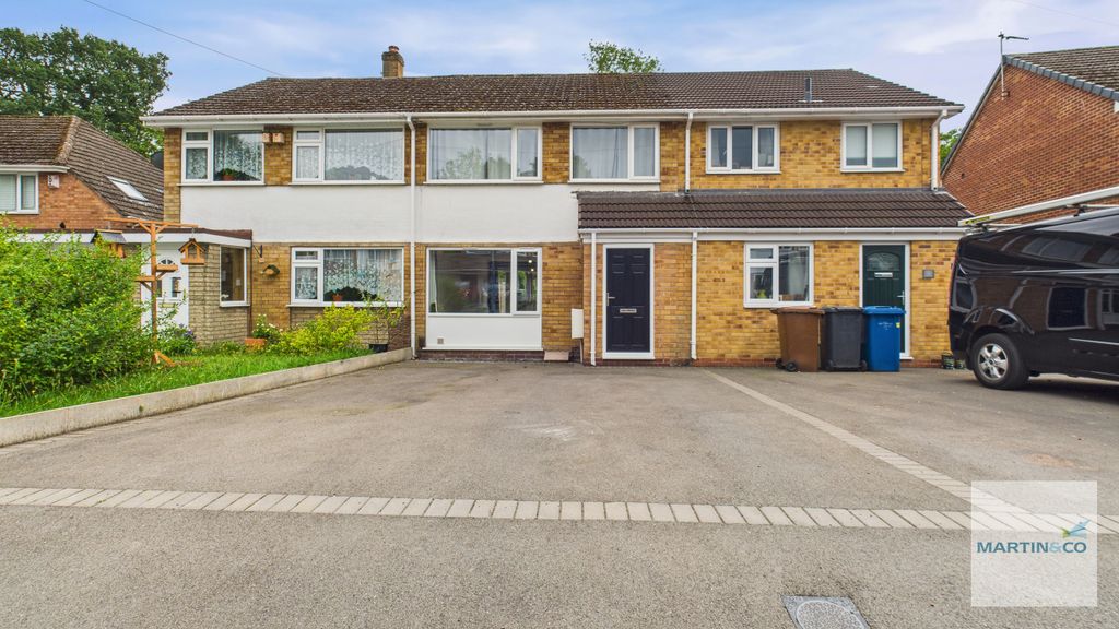Property photo 1 of 18 Cam03663G0-Pr0166-Still027