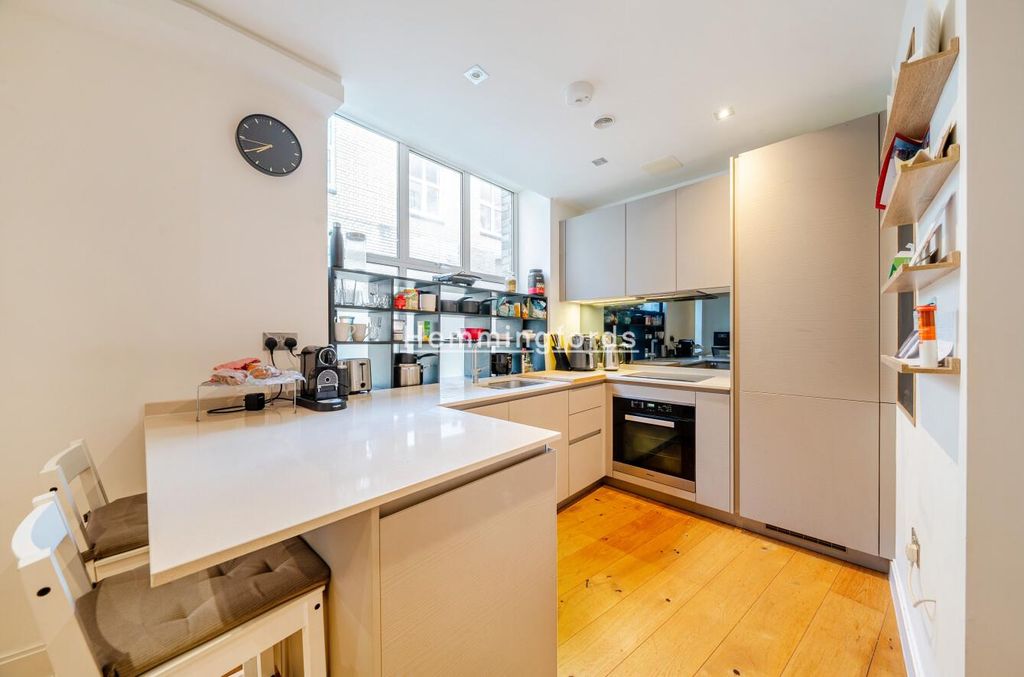 Property photo 2 of 12 2E35d919-Eccc-4E55-8339-477Cbd698E33.Jpg