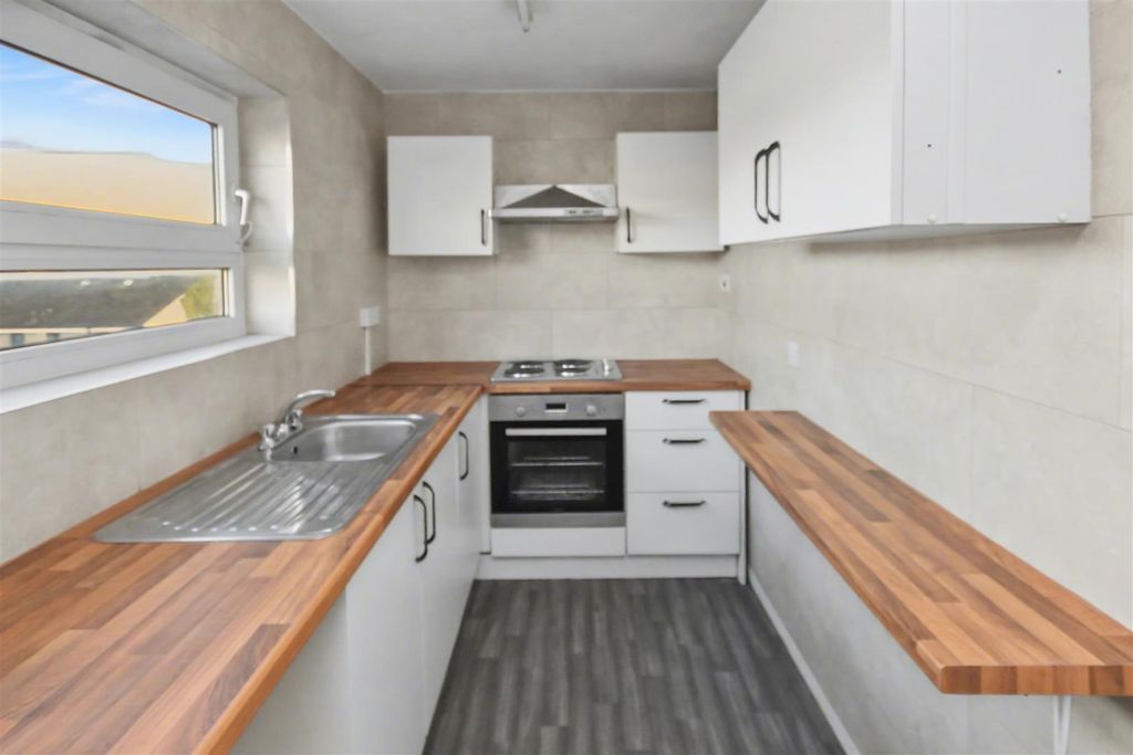 Property photo 2 of 7 Dsc_0010.Jpg