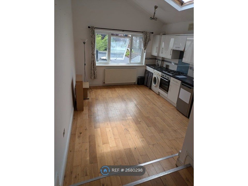 Property photo 3 of 7