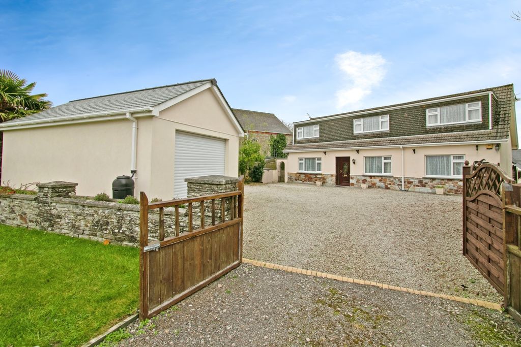 Property photo 1 of 17 Photography