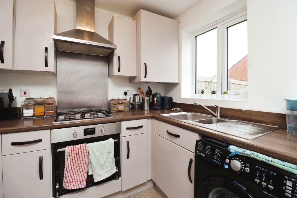 Property photo 3 of 17