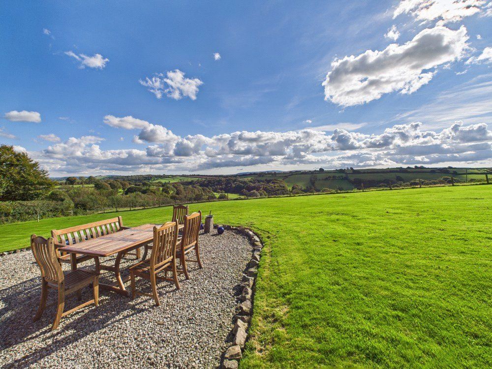 Property photo 2 of 26 Garden