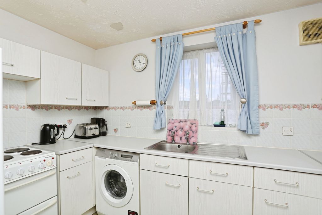 Property photo 2 of 12 Img_2993