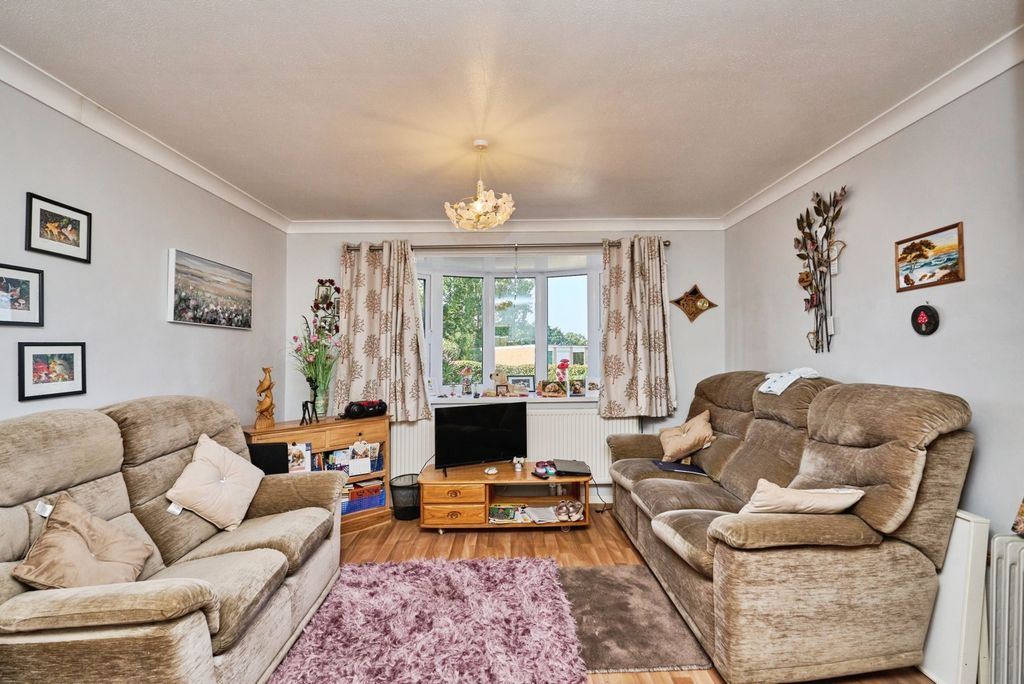 Property photo 3 of 16 Photo