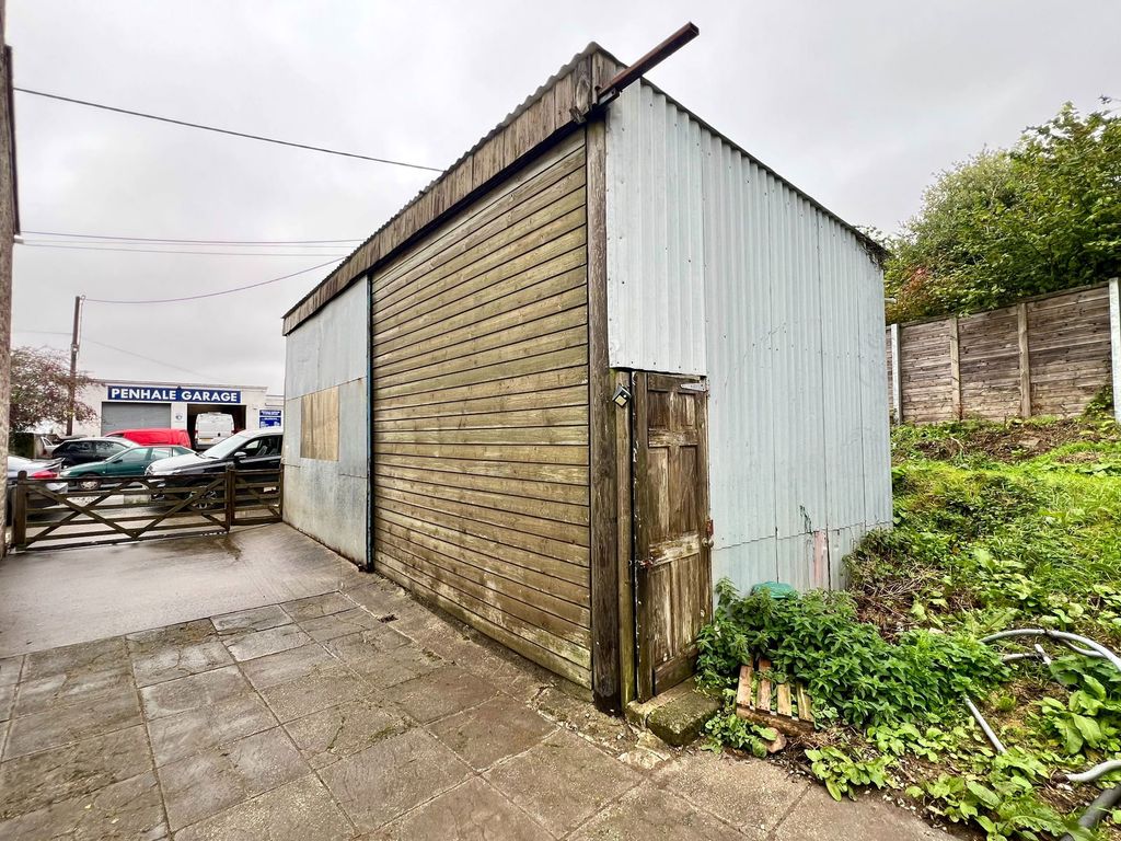 Property photo 2 of 18