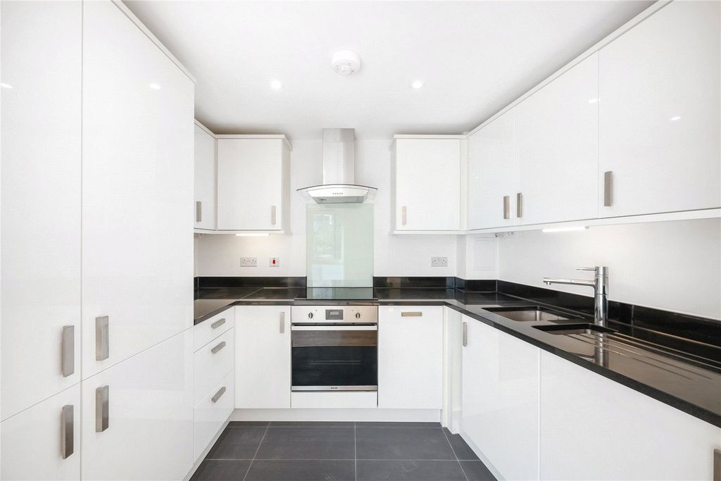 Property photo 2 of 10 Picture No. 07