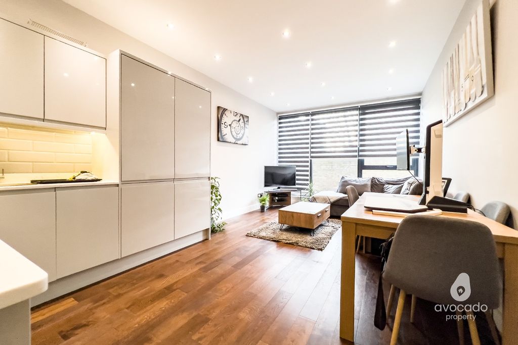 Property photo 2 of 10 3614614