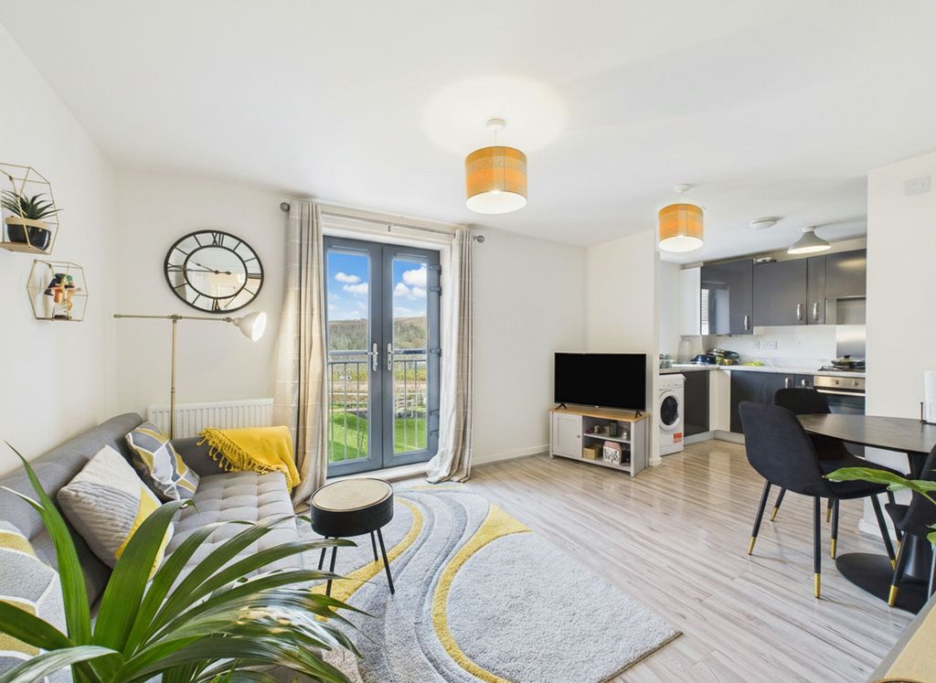 Property photo 2 of 12 Lounge/Dining Room