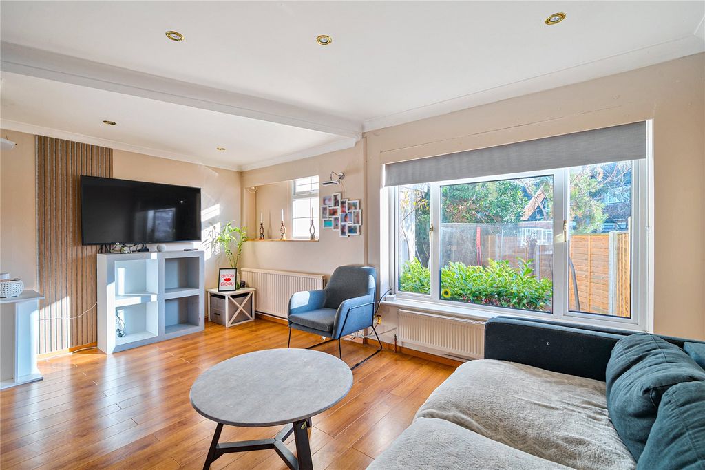 Property photo 3 of 21 Picture No. 12