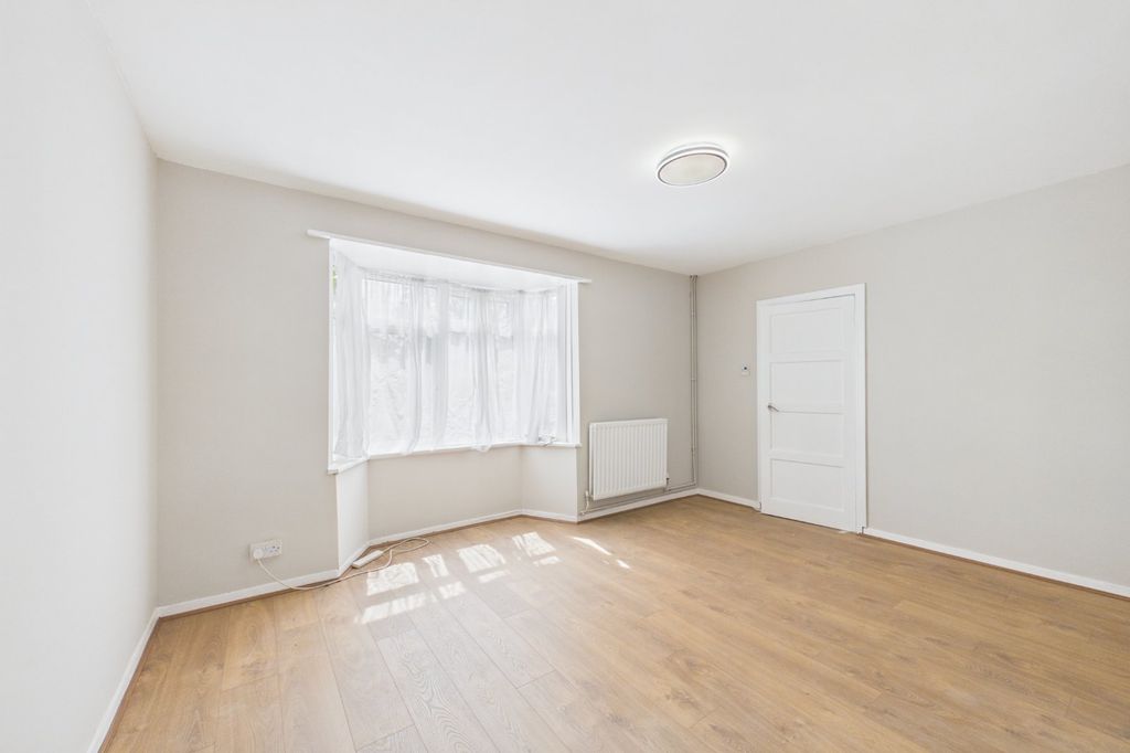 Property photo 3 of 9 Picture No. 02