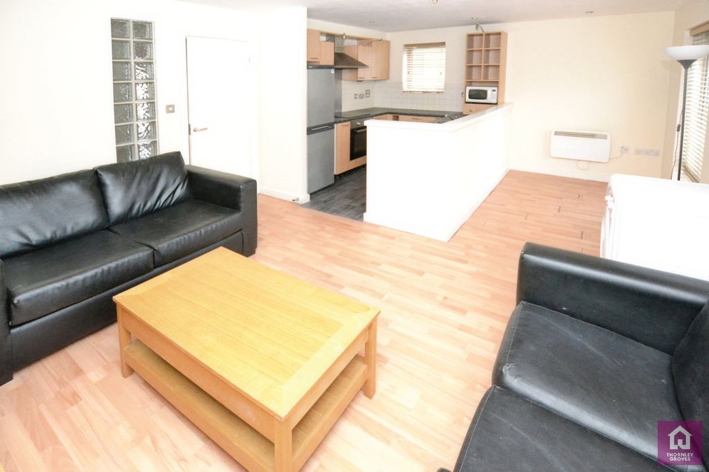 Property photo 3 of 9 Picture No. 17