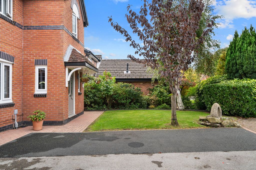 Property photo 3 of 37