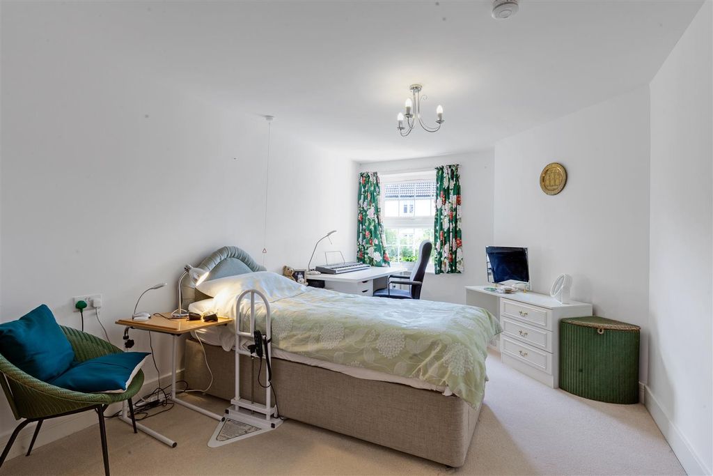 Property photo 3 of 15 03-8A88Pdmcs Flat 24 Weighbridge Court (20).Jpg