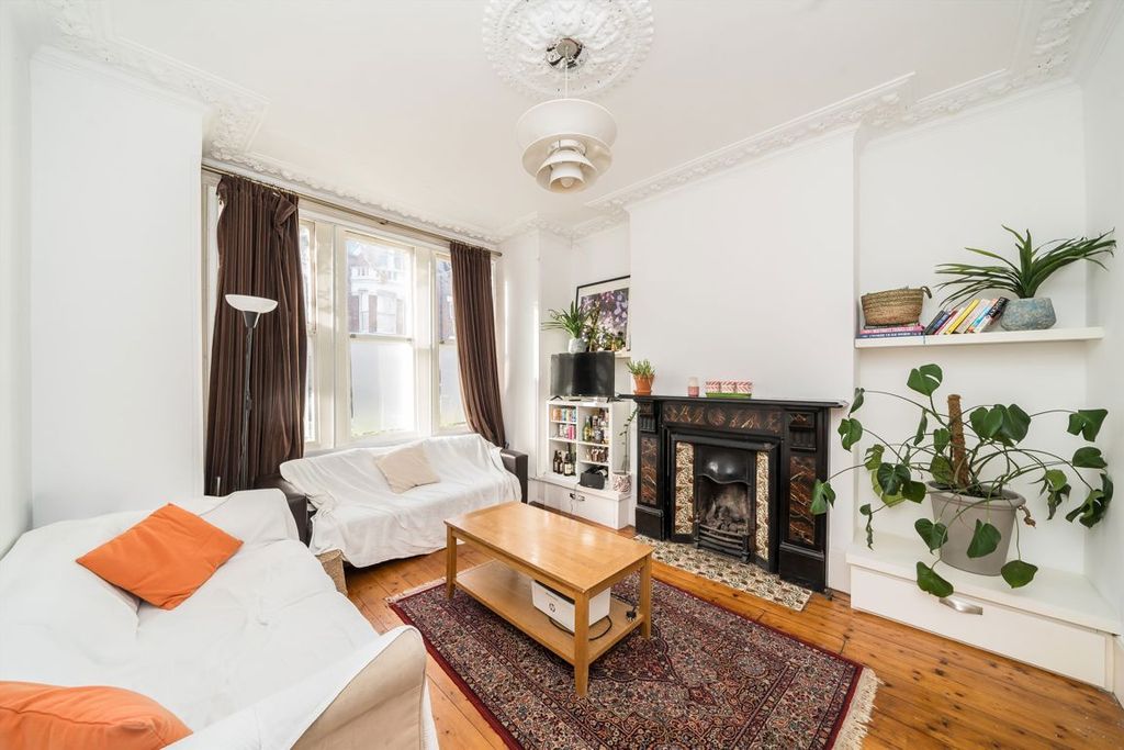 Property photo 3 of 9