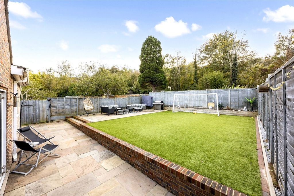 Property photo 2 of 19 Picture No. 20