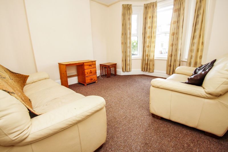 Property photo 3 of 13 Photo 2