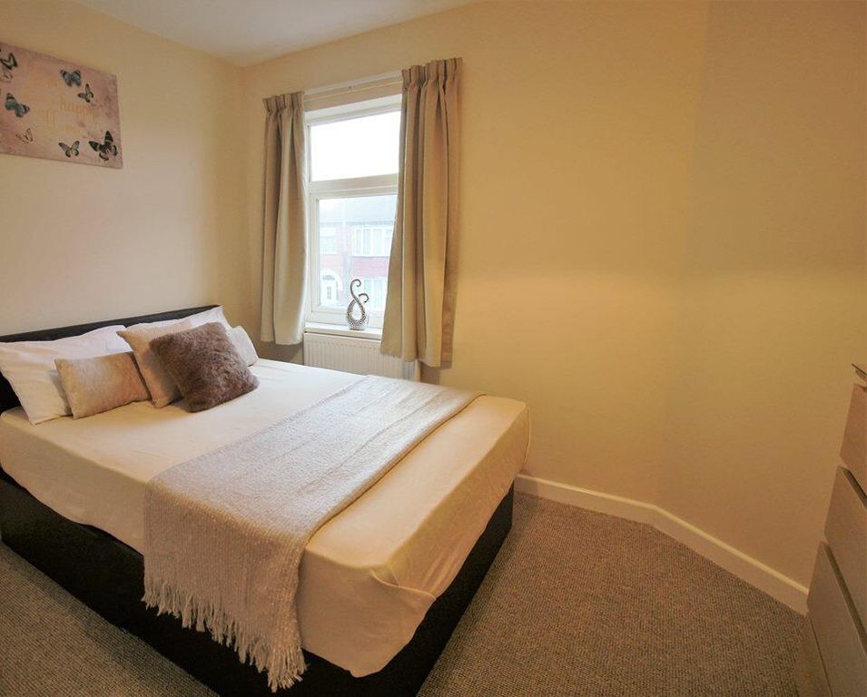 Property photo 1 of 3 Bedroom