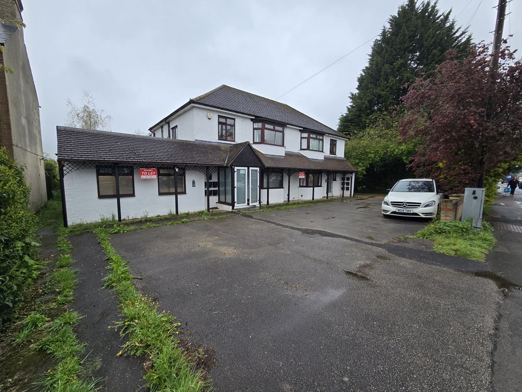 Property photo 1 of 23