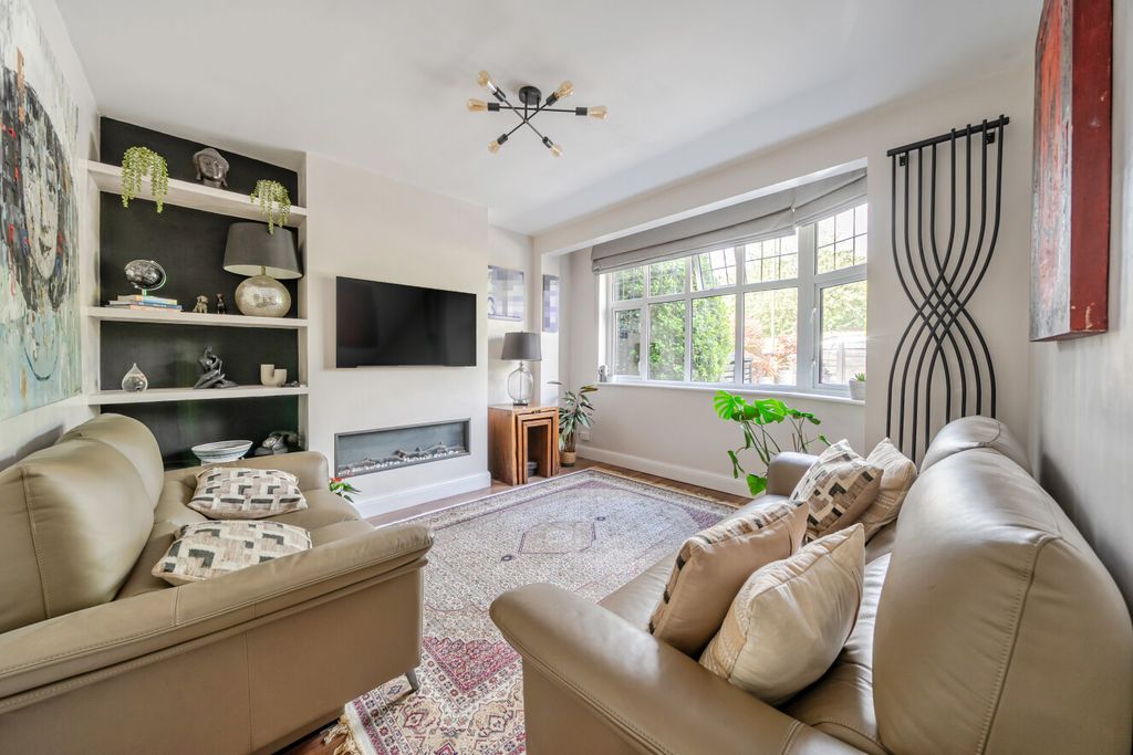 Property photo 3 of 19 1471871-13-6A219E...