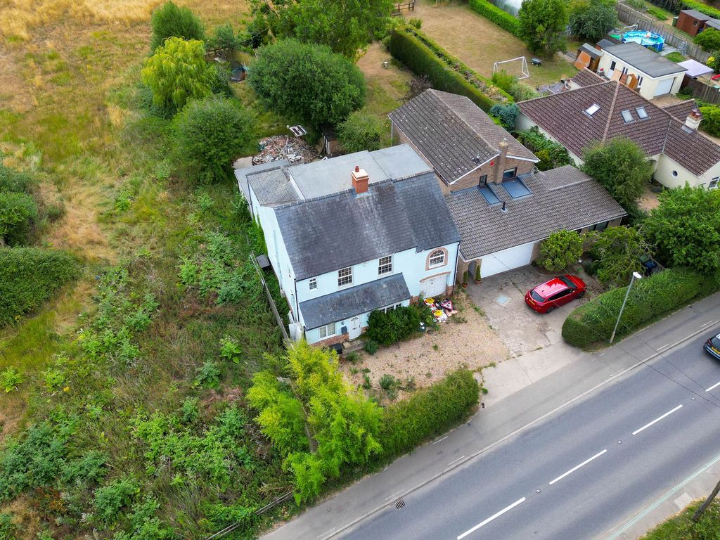 Property photo 2 of 18