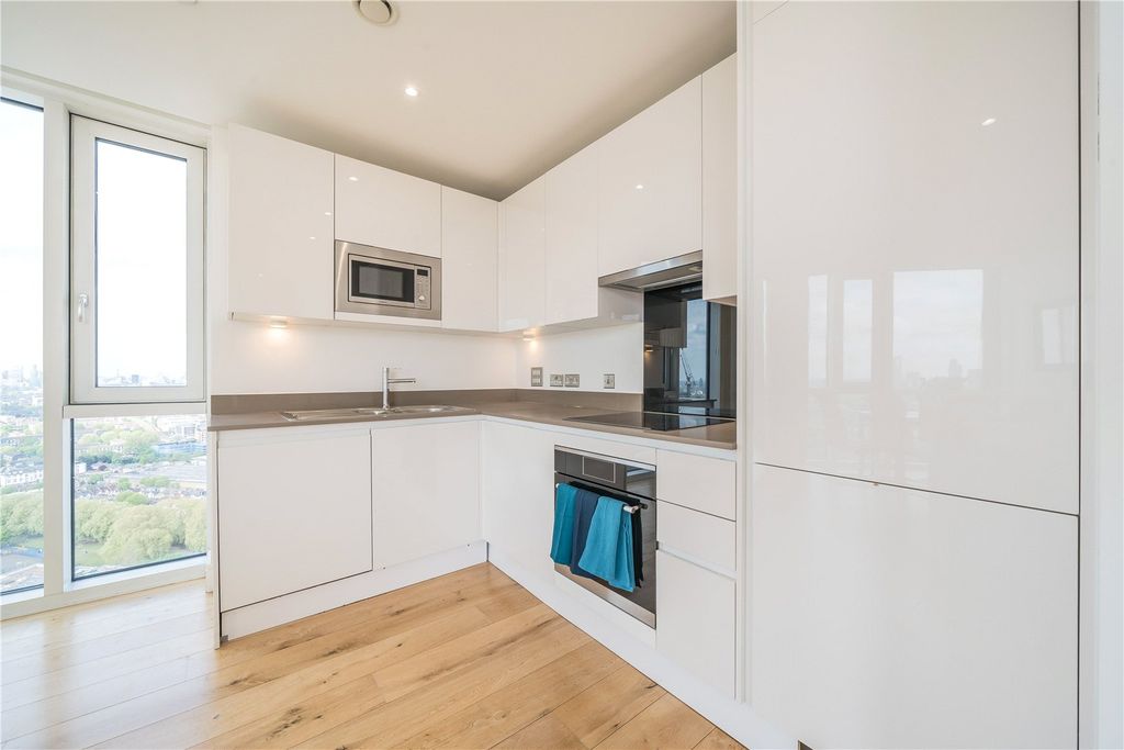 Property photo 2 of 11 Picture No. 24