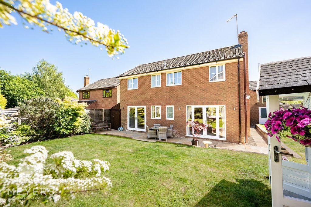 Property photo 3 of 26