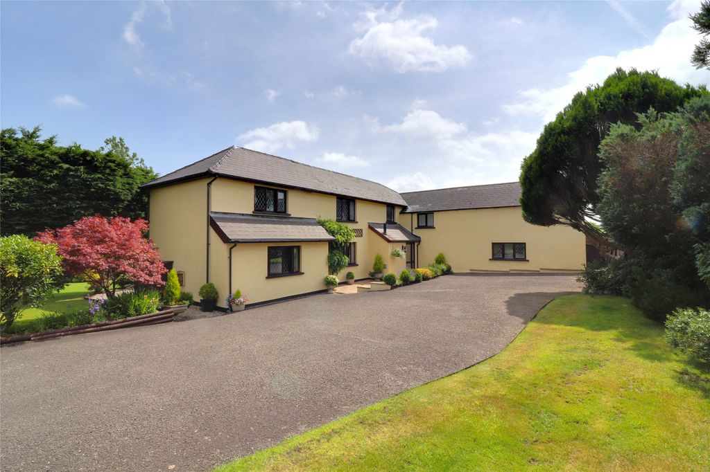 Property photo 3 of 23 Picture No. 33