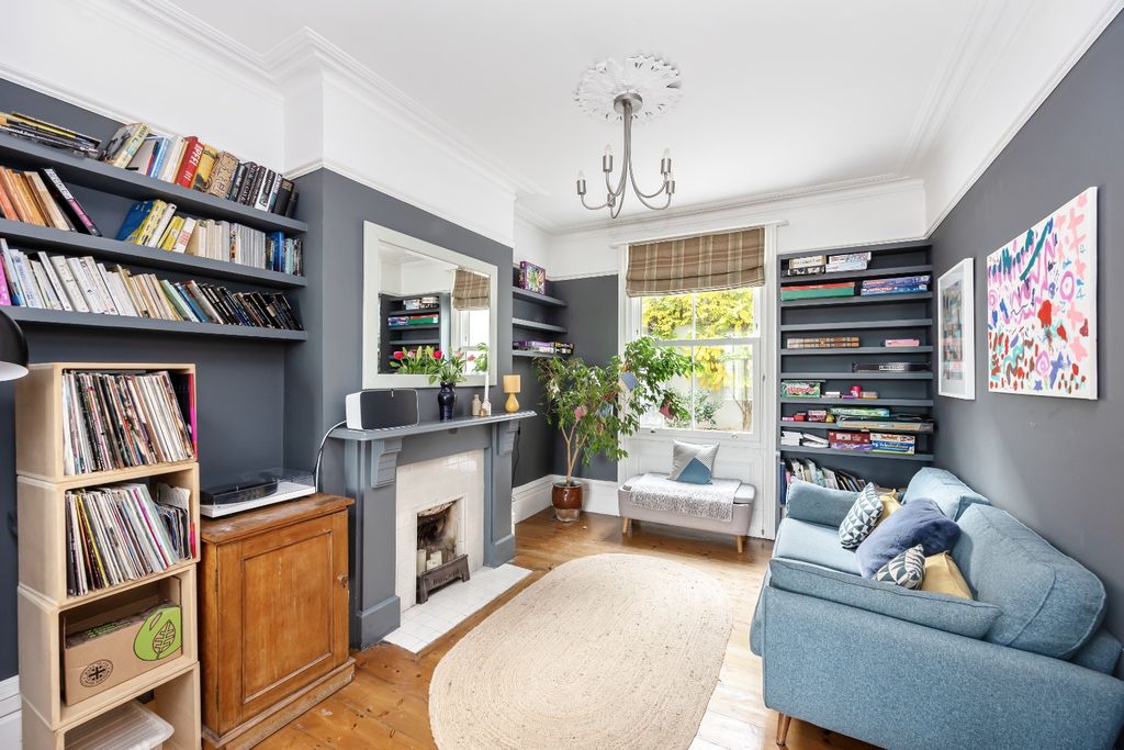 Property photo 3 of 57 4671432