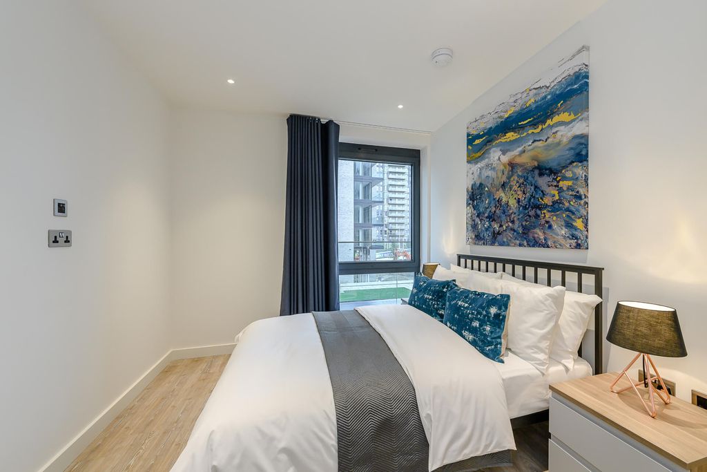 Property photo 2 of 16 5228c7B5A011106B873530Ff9d27