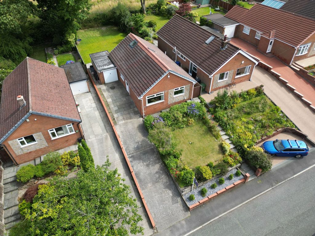 Property photo 1 of 31