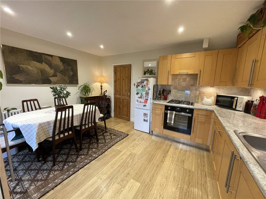 Property photo 3 of 9 Picture No. 23