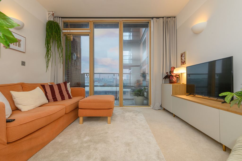 Property photo 3 of 19