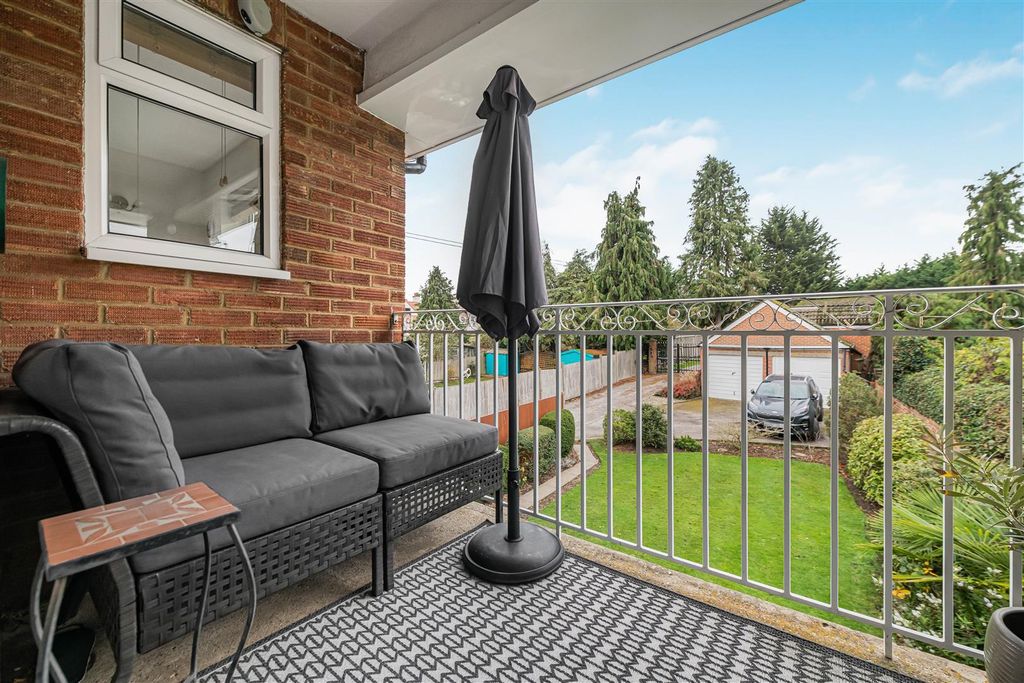 Property photo 3 of 15 13_67994.Jpg