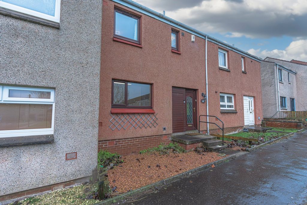 Property photo 2 of 27