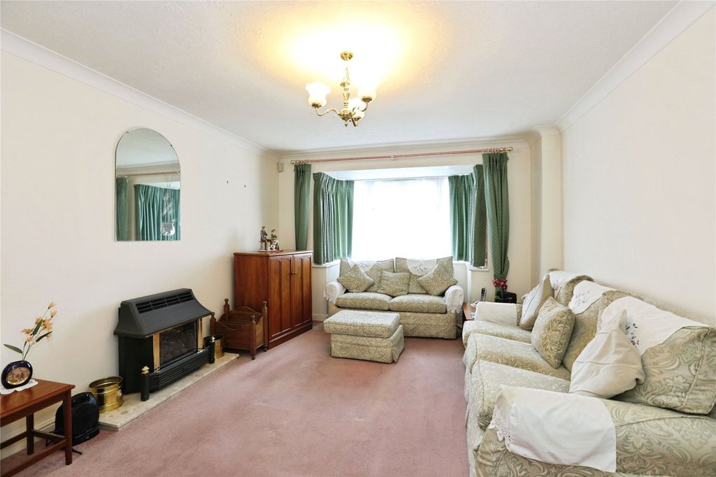 Property photo 3 of 15 Picture No. 12