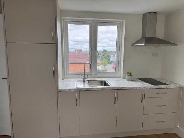 Property photo 3 of 5 Kitchenwarham.Jpg
