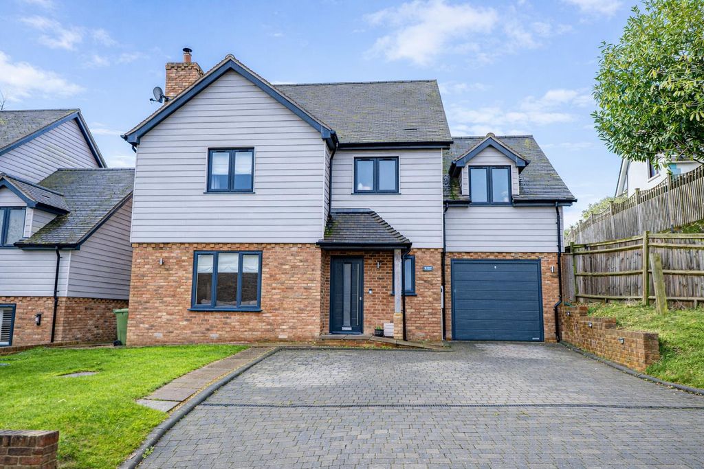 Property photo 1 of 39 E696154c-99cd-4516-A765-5161Aab390c7.Png