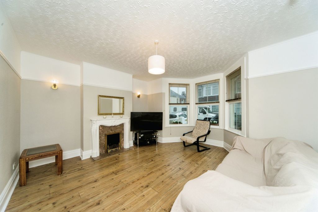 Property photo 2 of 24
