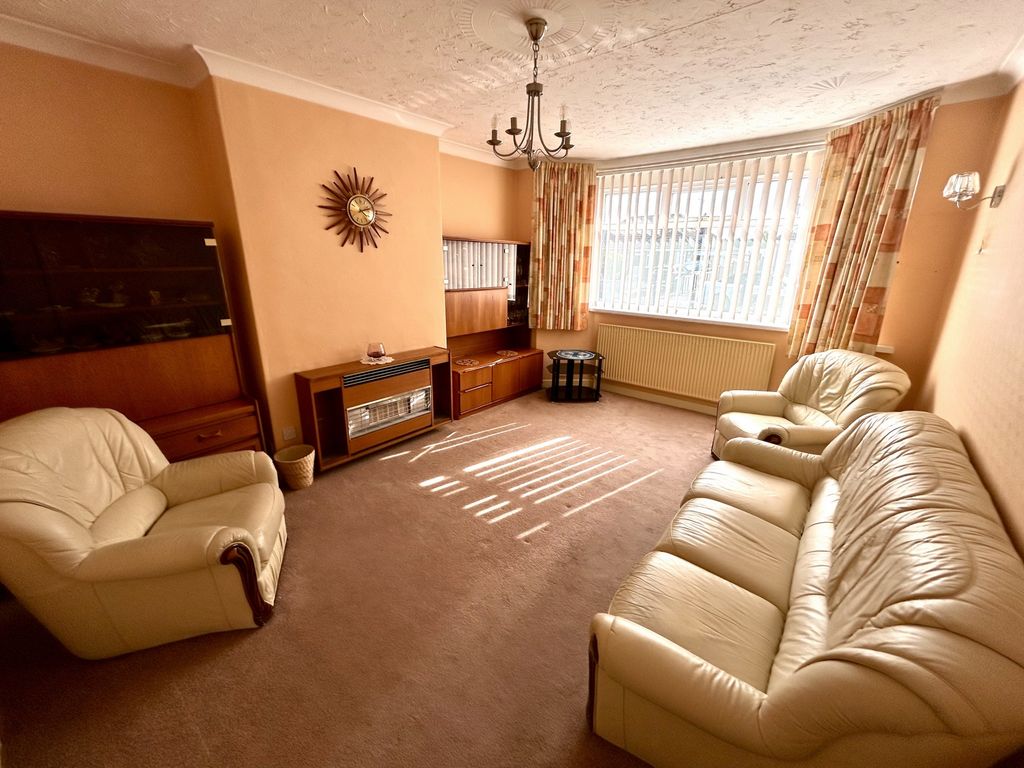 Property photo 2 of 17 Photo 8