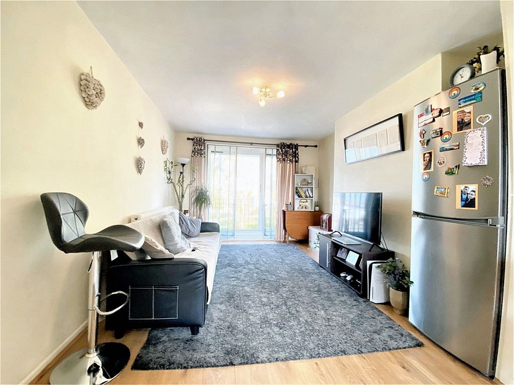 Property photo 2 of 4