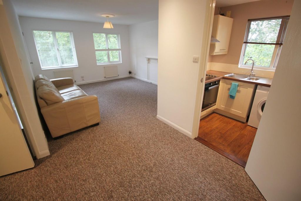 Property photo 3 of 8 Img_8667.Jpg