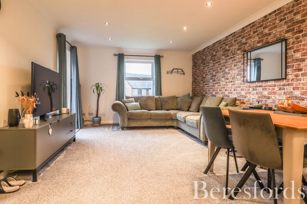 Property photo 3 of 11 Picture No. 08