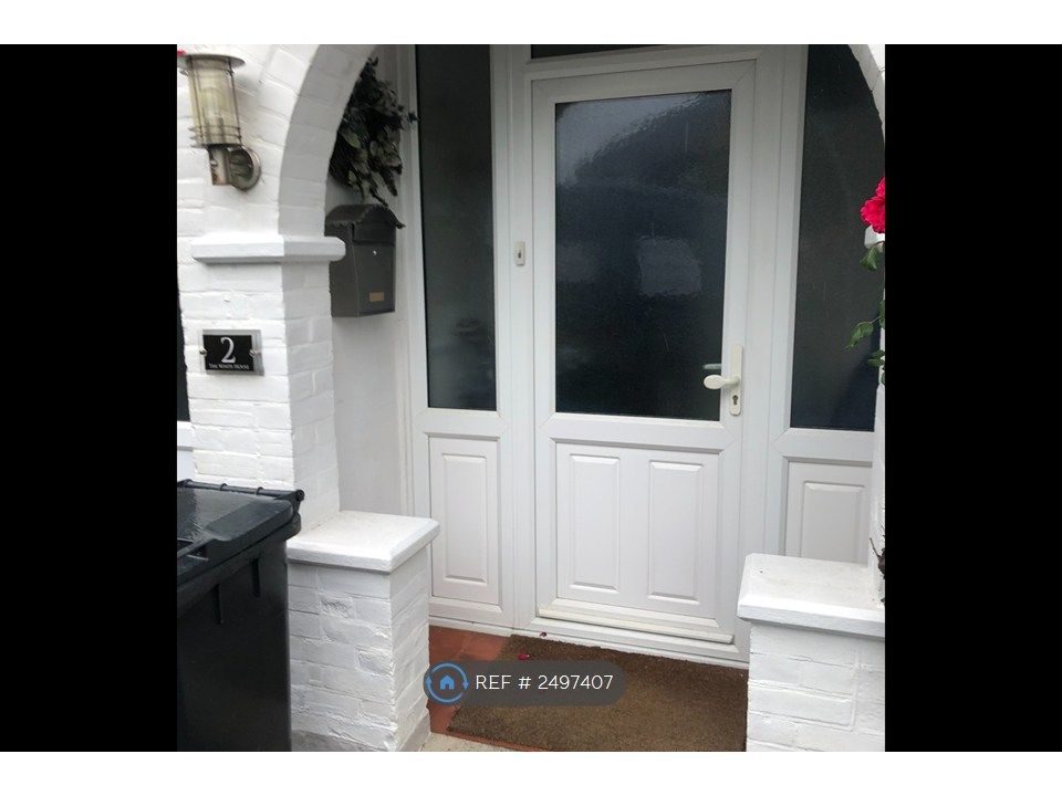 Property photo 2 of 24