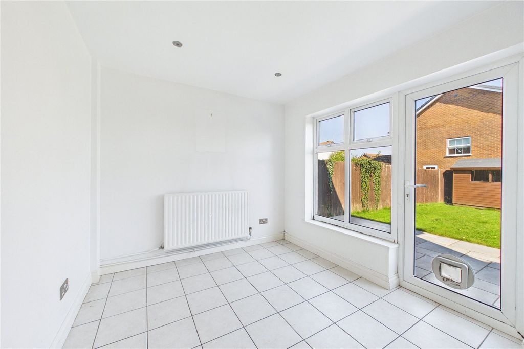 Property photo 3 of 13 Picture No. 12