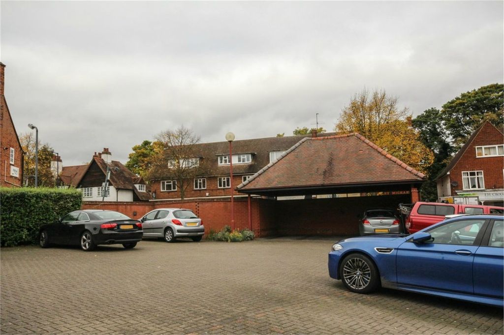Additional image 7 of 2 bed flat for salePark Court, Norton Way South, Letchworth Garden City SG6