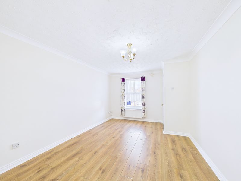Property photo 3 of 18 Photo 15