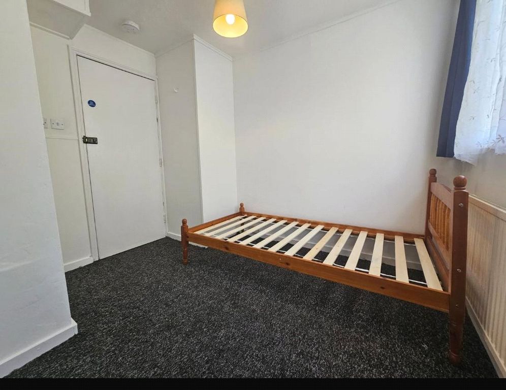 Property photo 1 of 7 Picture No. 10
