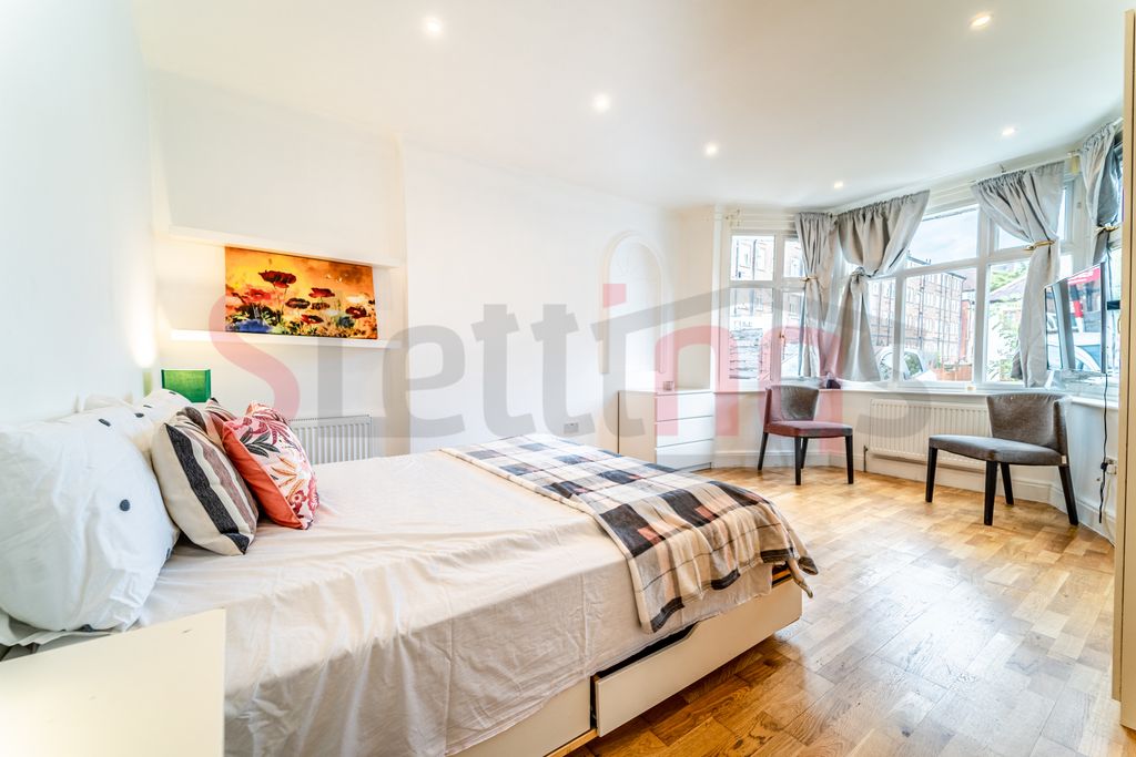 Property photo 2 of 10 Gallery