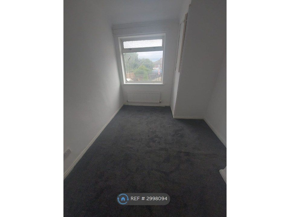 Property photo 2 of 3
